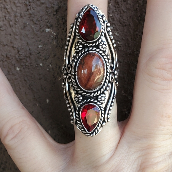 New Red Tiger Eye and Garnet Silver Statement Ring. - Picture 11 of 13
